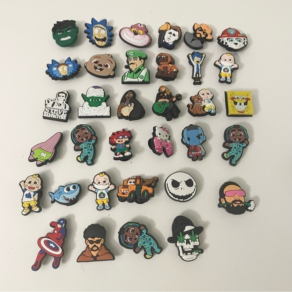 Croc Charms Lot of 34 Hello Kitty Jack Skellington Hulk Halloween SpongeBob
